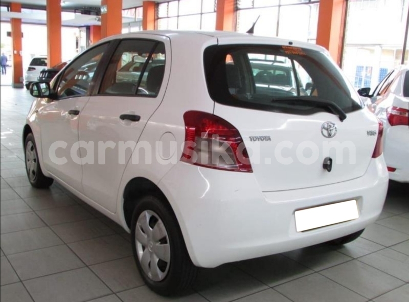 Big with watermark toyota yaris matabeleland south beitbridge 22494