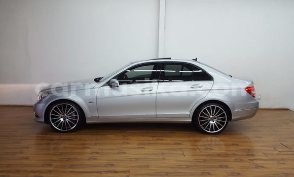 Tenga Tsaru Mercedes-Benz C180 coupe Sirivha Mota in Beitbridge in Matabeleland South Tenga Tsaru Mercedes-Benz C180 coupe Sirivha Mota in Beitbridge in Matabeleland South