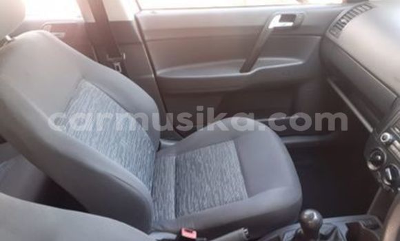 Acheter Occasion Voiture Volkswagen Polo Blanc à Beitbridge, Matabeleland South Acheter Occasion Voiture Volkswagen Polo Blanc à Beitbridge, Matabeleland South