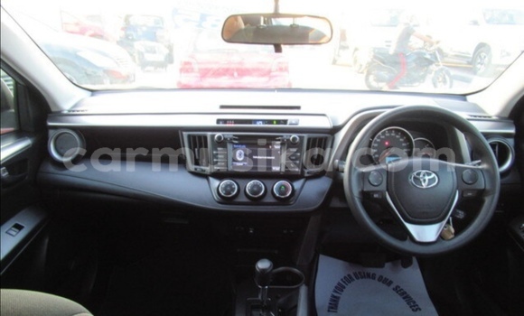 Acheter Occasion Voiture Toyota RAV4 Gris à Beitbridge, Matabeleland South Acheter Occasion Voiture Toyota RAV4 Gris à Beitbridge, Matabeleland South