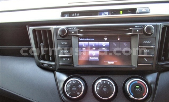 Acheter Occasion Voiture Toyota RAV4 Gris à Beitbridge, Matabeleland South Acheter Occasion Voiture Toyota RAV4 Gris à Beitbridge, Matabeleland South