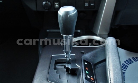 Acheter Occasion Voiture Toyota RAV4 Gris à Beitbridge, Matabeleland South Acheter Occasion Voiture Toyota RAV4 Gris à Beitbridge, Matabeleland South