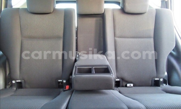 Acheter Occasion Voiture Toyota RAV4 Gris à Beitbridge, Matabeleland South Acheter Occasion Voiture Toyota RAV4 Gris à Beitbridge, Matabeleland South