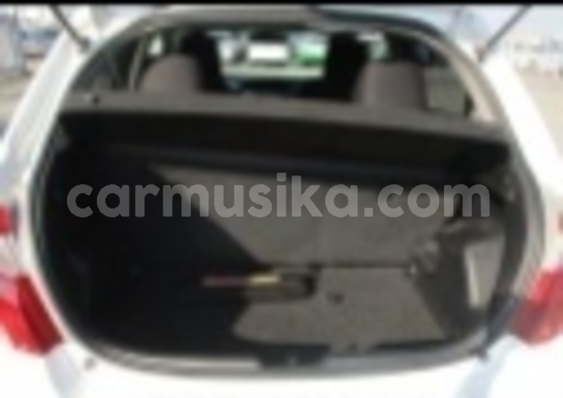 Big with watermark toyota vitz matabeleland south beitbridge 22503