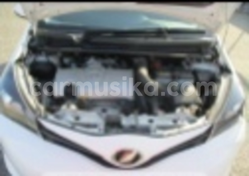 Big with watermark toyota vitz matabeleland south beitbridge 22503