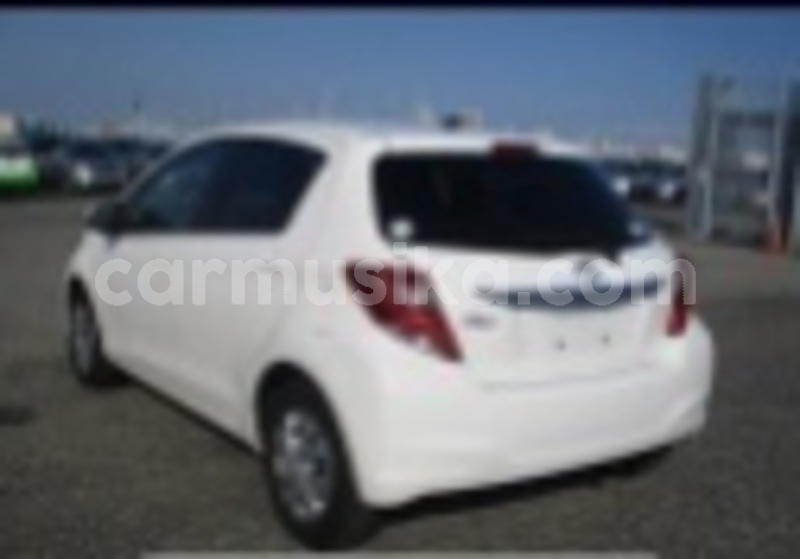 Big with watermark toyota vitz matabeleland south beitbridge 22503