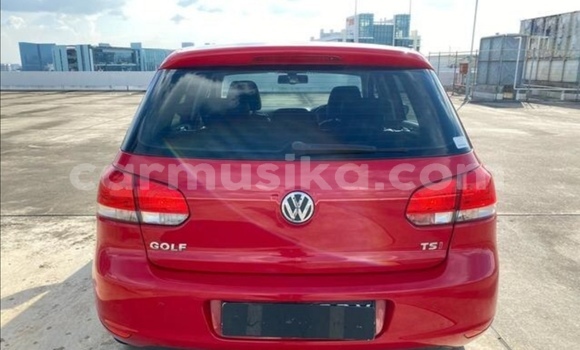 Nunua Ilio tumika Volkswagen Golf Nyekundu Gari ndani ya Beitbridge nchini Matabeleland Kusini Nunua Ilio tumika Volkswagen Golf Nyekundu Gari ndani ya Beitbridge nchini Matabeleland Kusini