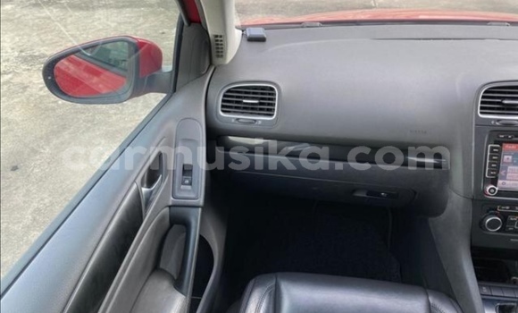 Nunua Ilio tumika Volkswagen Golf Nyekundu Gari ndani ya Beitbridge nchini Matabeleland Kusini Nunua Ilio tumika Volkswagen Golf Nyekundu Gari ndani ya Beitbridge nchini Matabeleland Kusini