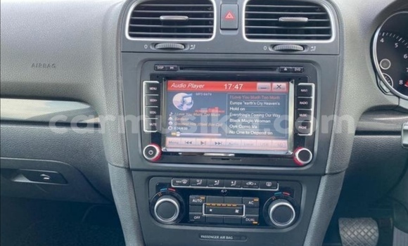 Nunua Ilio tumika Volkswagen Golf Nyekundu Gari ndani ya Beitbridge nchini Matabeleland Kusini Nunua Ilio tumika Volkswagen Golf Nyekundu Gari ndani ya Beitbridge nchini Matabeleland Kusini