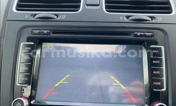 Nunua Ilio tumika Volkswagen Golf Nyekundu Gari ndani ya Beitbridge nchini Matabeleland Kusini Nunua Ilio tumika Volkswagen Golf Nyekundu Gari ndani ya Beitbridge nchini Matabeleland Kusini