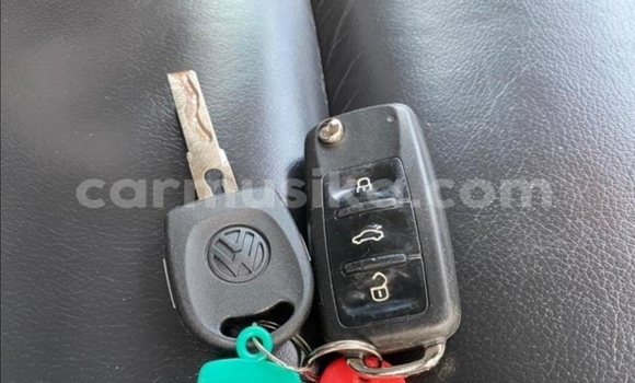 Nunua Ilio tumika Volkswagen Golf Nyekundu Gari ndani ya Beitbridge nchini Matabeleland Kusini Nunua Ilio tumika Volkswagen Golf Nyekundu Gari ndani ya Beitbridge nchini Matabeleland Kusini