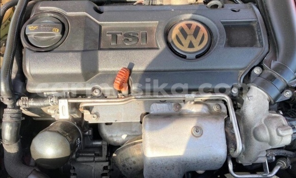 Nunua Ilio tumika Volkswagen Golf Nyekundu Gari ndani ya Beitbridge nchini Matabeleland Kusini Nunua Ilio tumika Volkswagen Golf Nyekundu Gari ndani ya Beitbridge nchini Matabeleland Kusini
