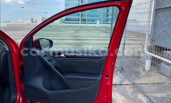 Nunua Ilio tumika Volkswagen Golf Nyekundu Gari ndani ya Beitbridge nchini Matabeleland Kusini Nunua Ilio tumika Volkswagen Golf Nyekundu Gari ndani ya Beitbridge nchini Matabeleland Kusini