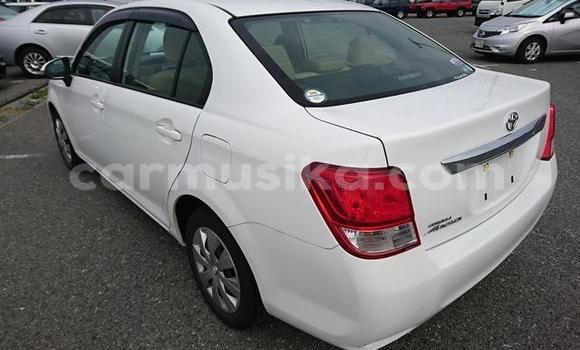 Acheter Import Voiture Toyota Axio Blanc à Beitbridge, Matabeleland South Acheter Import Voiture Toyota Axio Blanc à Beitbridge, Matabeleland South