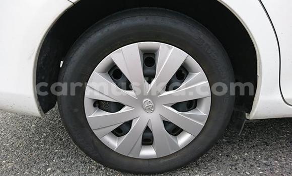 Acheter Import Voiture Toyota Axio Blanc à Beitbridge, Matabeleland South Acheter Import Voiture Toyota Axio Blanc à Beitbridge, Matabeleland South