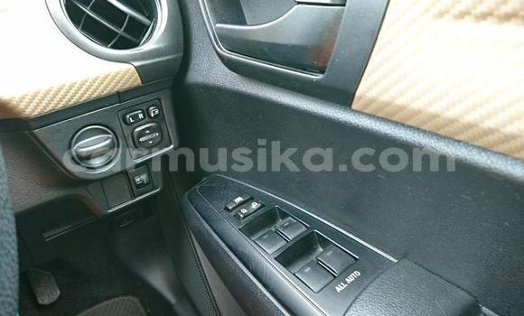 Acheter Import Voiture Toyota Axio Blanc à Beitbridge, Matabeleland South Acheter Import Voiture Toyota Axio Blanc à Beitbridge, Matabeleland South