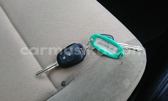 Acheter Import Voiture Toyota Axio Blanc à Beitbridge, Matabeleland South Acheter Import Voiture Toyota Axio Blanc à Beitbridge, Matabeleland South