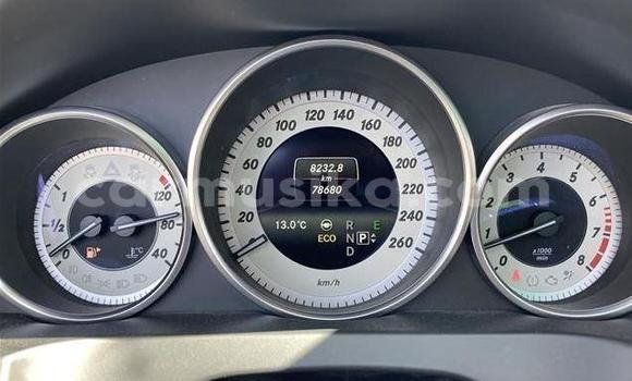 Acheter Import Voiture Mercedes-Benz E-Classe Blanc à Beitbridge, Matabeleland South Acheter Import Voiture Mercedes-Benz E-Classe Blanc à Beitbridge, Matabeleland South