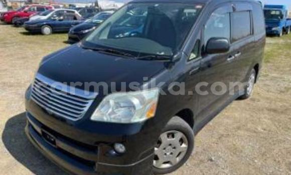 Nunua Ilio tumika Toyota Noah Nyeusi Gari ndani ya Beitbridge nchini Matabeleland Kusini