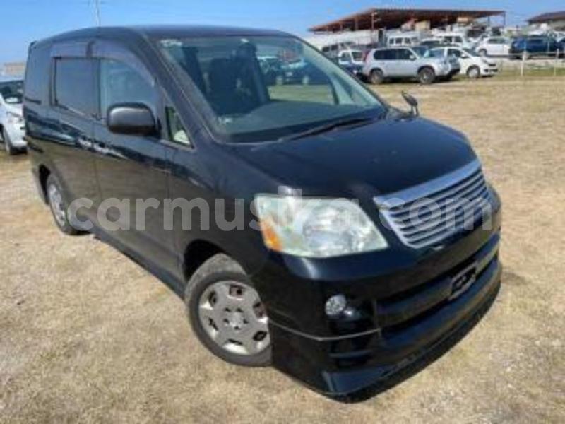 Big with watermark toyota noah matabeleland south beitbridge 22517