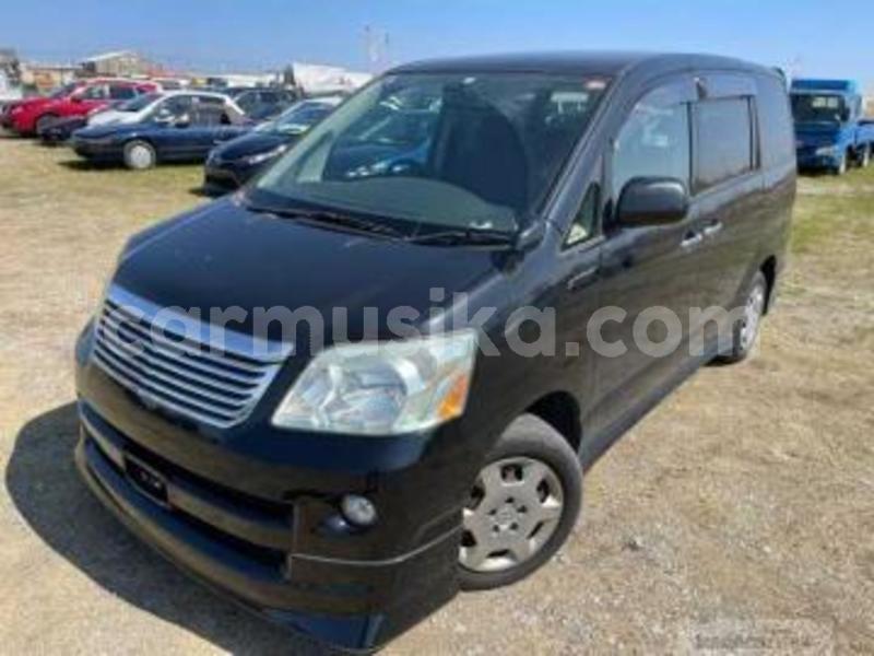 Big with watermark toyota noah matabeleland south beitbridge 22517