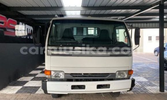 Buy Used Toyota Dyna White Truck in Beitbridge in Matabeleland South Buy Used Toyota Dyna White Truck in Beitbridge in Matabeleland South