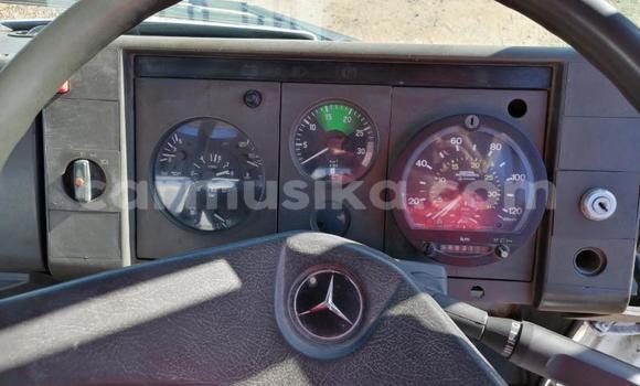 Nunua Ilio tumika Mercedes‒Benz Tipper Nyingine Lori ndani ya Beitbridge nchini Matabeleland Kusini Nunua Ilio tumika Mercedes‒Benz Tipper Nyingine Lori ndani ya Beitbridge nchini Matabeleland Kusini