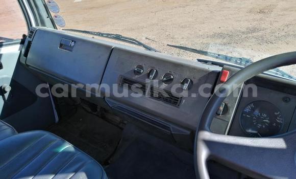 Nunua Ilio tumika Mercedes‒Benz Tipper Nyingine Lori ndani ya Beitbridge nchini Matabeleland Kusini Nunua Ilio tumika Mercedes‒Benz Tipper Nyingine Lori ndani ya Beitbridge nchini Matabeleland Kusini