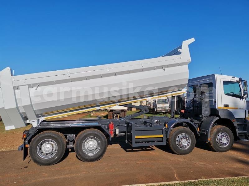 Big with watermark mercedes benz tipper matabeleland south beitbridge 22535