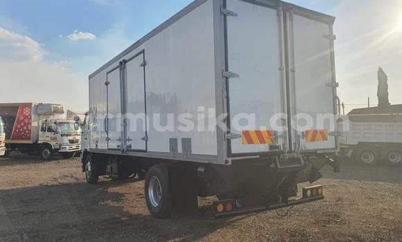 Acheter Occasion Utilitaire Nissan UD Blanc à Beitbridge, Matabeleland South Acheter Occasion Utilitaire Nissan UD Blanc à Beitbridge, Matabeleland South