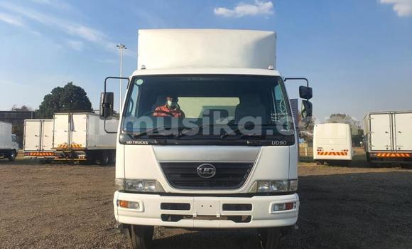 Acheter Occasion Utilitaire Nissan UD Blanc à Beitbridge, Matabeleland South Acheter Occasion Utilitaire Nissan UD Blanc à Beitbridge, Matabeleland South