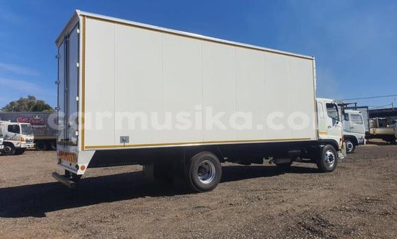 Acheter Occasion Utilitaire Hino 300 Series Autre à Beitbridge, Matabeleland South Acheter Occasion Utilitaire Hino 300 Series Autre à Beitbridge, Matabeleland South