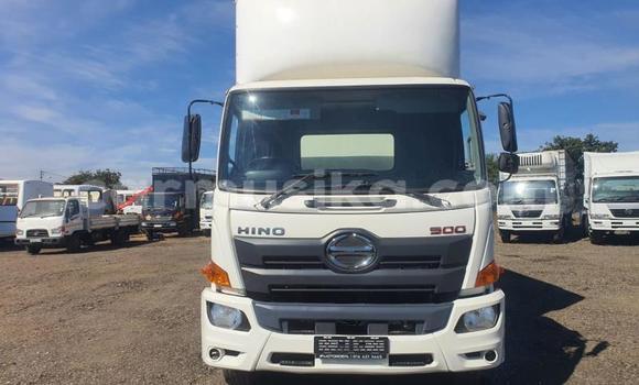 Acheter Occasion Utilitaire Hino 300 Series Autre à Beitbridge, Matabeleland South Acheter Occasion Utilitaire Hino 300 Series Autre à Beitbridge, Matabeleland South