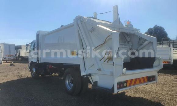 Buy Used Nissan UD White Truck in Beitbridge in Matabeleland South Buy Used Nissan UD White Truck in Beitbridge in Matabeleland South