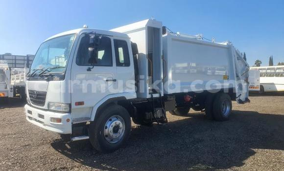 Buy Used Nissan UD White Truck in Beitbridge in Matabeleland South Buy Used Nissan UD White Truck in Beitbridge in Matabeleland South