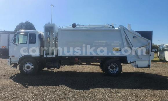 Buy Used Nissan UD White Truck in Beitbridge in Matabeleland South Buy Used Nissan UD White Truck in Beitbridge in Matabeleland South