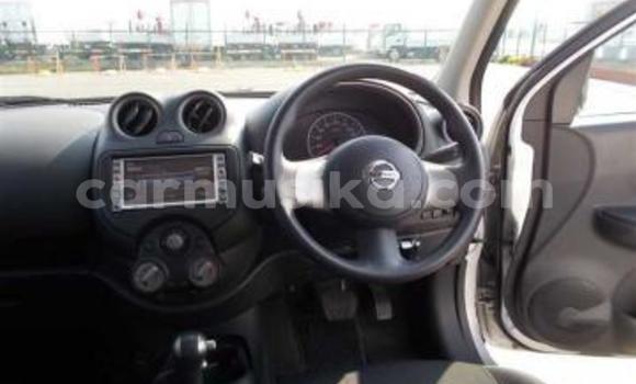 Nunua Ilio tumika Nissan March Fedha Gari ndani ya Beitbridge nchini Matabeleland Kusini Nunua Ilio tumika Nissan March Fedha Gari ndani ya Beitbridge nchini Matabeleland Kusini