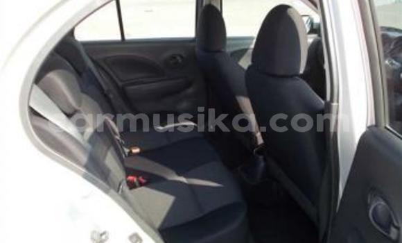 Nunua Ilio tumika Nissan March Fedha Gari ndani ya Beitbridge nchini Matabeleland Kusini Nunua Ilio tumika Nissan March Fedha Gari ndani ya Beitbridge nchini Matabeleland Kusini