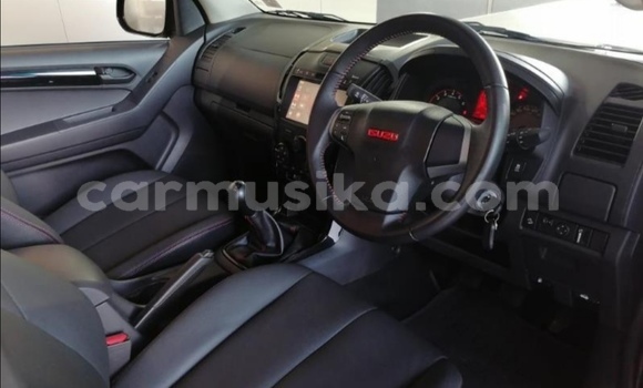 Acheter Occasion Voiture Isuzu D–MAX Noir à Beitbridge, Matabeleland South Acheter Occasion Voiture Isuzu D–MAX Noir à Beitbridge, Matabeleland South