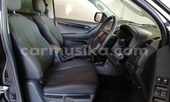 Acheter Occasion Voiture Isuzu D–MAX Noir à Beitbridge, Matabeleland South Acheter Occasion Voiture Isuzu D–MAX Noir à Beitbridge, Matabeleland South