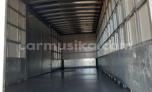 Buy Used Hino 300 Series White Truck in Beitbridge in Matabeleland South Buy Used Hino 300 Series White Truck in Beitbridge in Matabeleland South