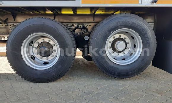 Buy Used Hino 300 Series White Truck in Beitbridge in Matabeleland South Buy Used Hino 300 Series White Truck in Beitbridge in Matabeleland South