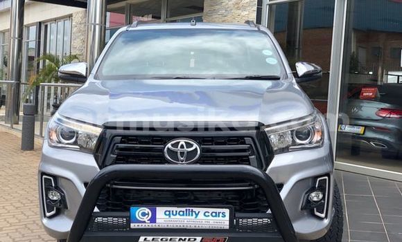 Buy Used Toyota Hilux Silver Car in Beitbridge in Matabeleland South Buy Used Toyota Hilux Silver Car in Beitbridge in Matabeleland South