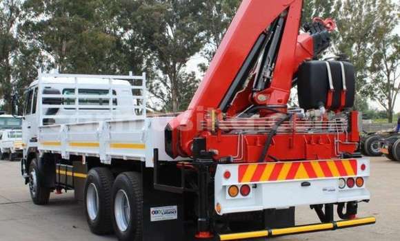 Acheter Occasion Utilitaire Nissan UD Blanc à Beitbridge, Matabeleland South Acheter Occasion Utilitaire Nissan UD Blanc à Beitbridge, Matabeleland South
