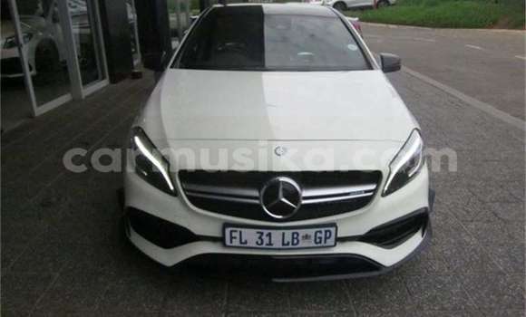 Tenga Tsaru Mercedes‒Benz A-klasse AMG Chena Mota in Beitbridge in Matabeleland South Tenga Tsaru Mercedes‒Benz A-klasse AMG Chena Mota in Beitbridge in Matabeleland South