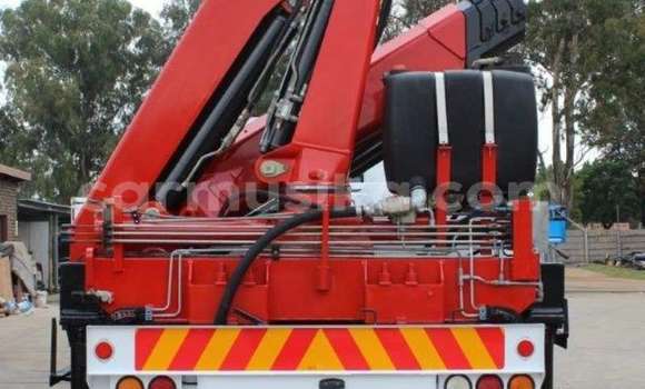 Acheter Occasion Utilitaire Nissan UD Blanc à Beitbridge, Matabeleland South Acheter Occasion Utilitaire Nissan UD Blanc à Beitbridge, Matabeleland South