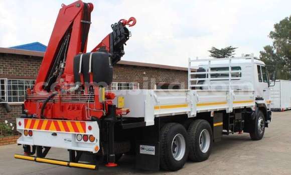 Acheter Occasion Utilitaire Nissan UD Blanc à Beitbridge, Matabeleland South Acheter Occasion Utilitaire Nissan UD Blanc à Beitbridge, Matabeleland South