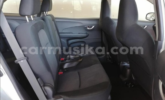 Acheter Occasion Voiture Honda Mobilio Gris à Beitbridge, Matabeleland South Acheter Occasion Voiture Honda Mobilio Gris à Beitbridge, Matabeleland South