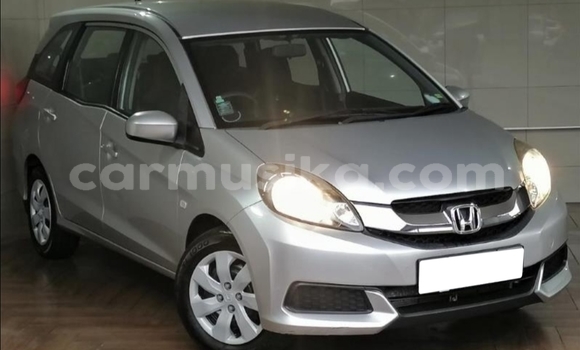 Acheter Occasion Voiture Honda Mobilio Gris à Beitbridge, Matabeleland South Acheter Occasion Voiture Honda Mobilio Gris à Beitbridge, Matabeleland South