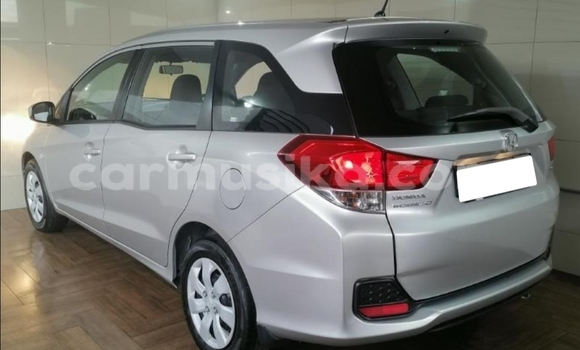 Acheter Occasion Voiture Honda Mobilio Gris à Beitbridge, Matabeleland South Acheter Occasion Voiture Honda Mobilio Gris à Beitbridge, Matabeleland South